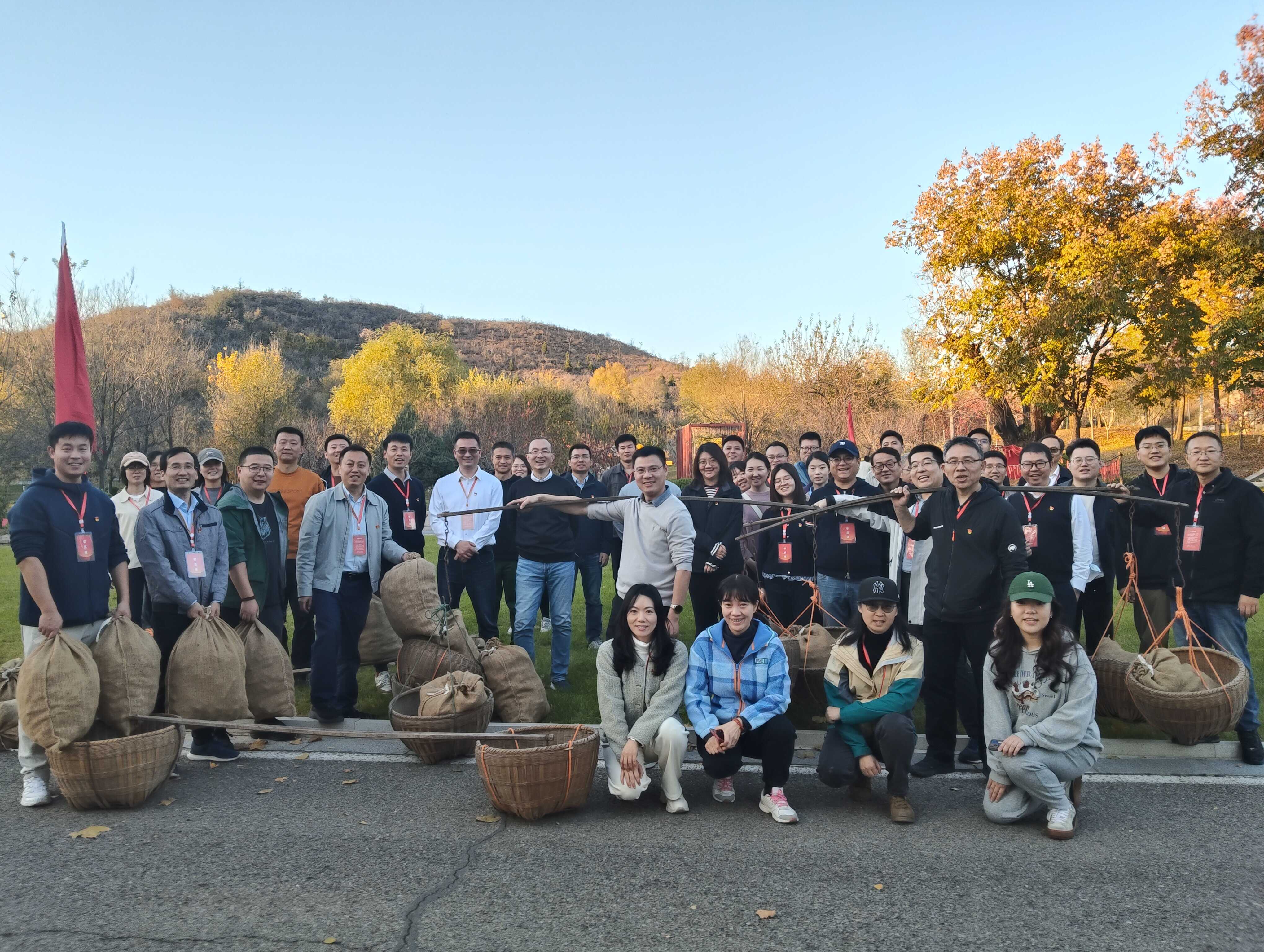 05 沉浸式拓展训练 微信图片_2025-11-03_090351_321.jpg